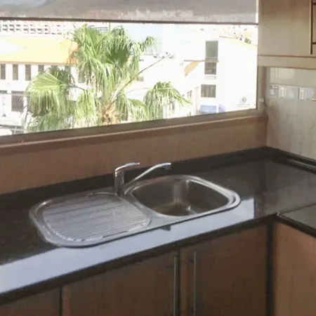 Two-bedroom In Cristianos, Tenerife, With Panoramic-view Lejlighed