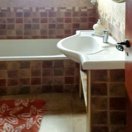 Two-bedroom In Cristianos, Tenerife, With Panoramic-view 아로나